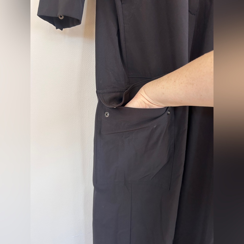 ATHLETA Brooklyn Long Sleeve Jumpsuit Black Utility Cargo Outdoor Travel 10 Tall - Picture 9 of 16